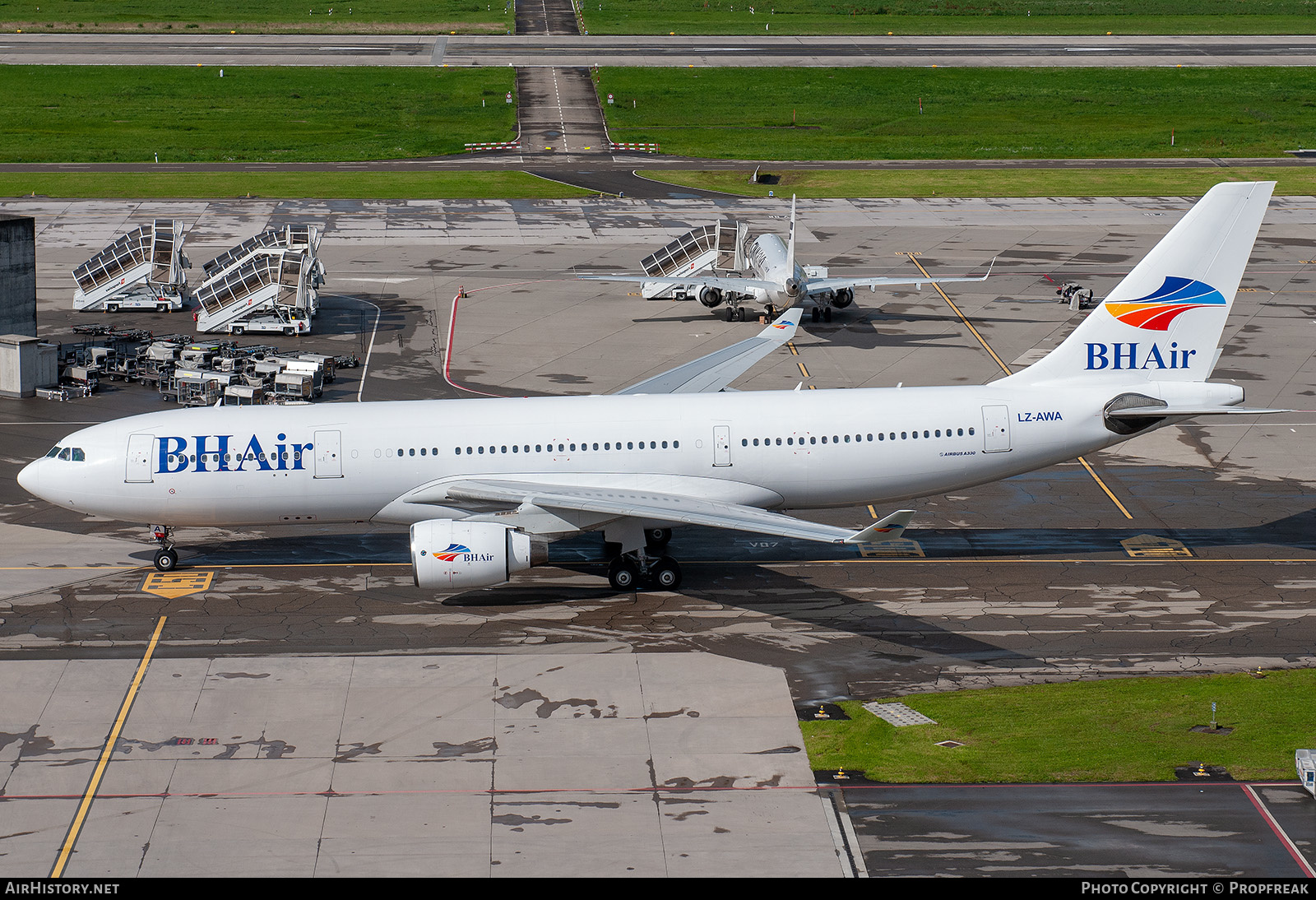 Aircraft Photo of LZ-AWA | Airbus A330-223 | Balkan Holidays Air - BH Air | AirHistory.net #614715