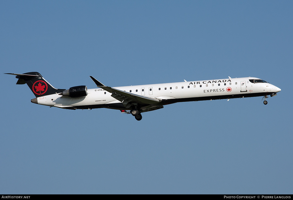 Aircraft Photo of C-FKJZ | Bombardier CRJ-900LR (CL-600-2D24) | Air Canada Express | AirHistory.net #614754