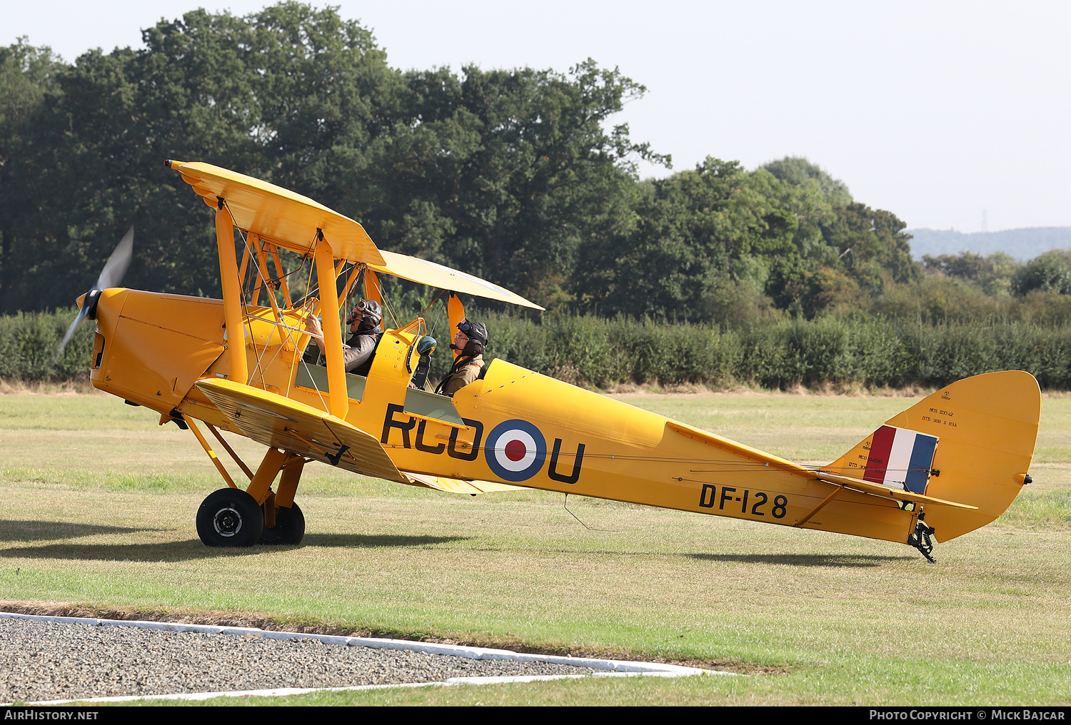 Aircraft Photo of G-AOJJ / DF128 | De Havilland D.H. 82A Tiger Moth II | UK - Air Force | AirHistory.net #614773