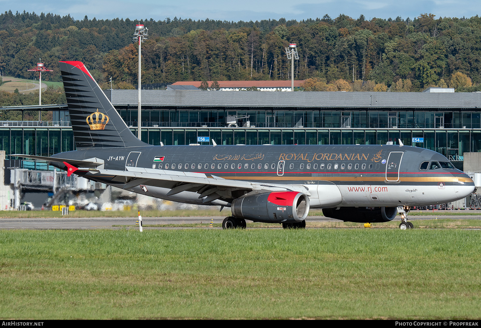 Aircraft Photo of JY-AYN | Airbus A319-132 | Royal Jordanian Airlines | AirHistory.net #614808