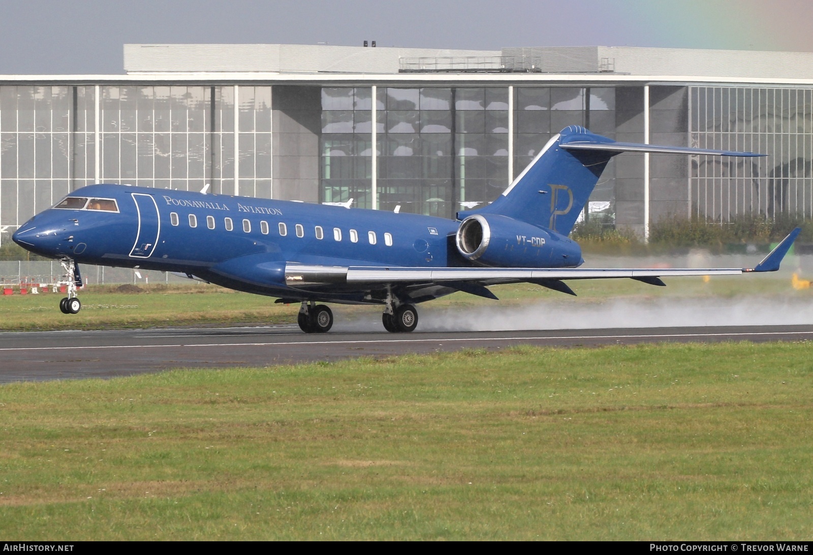 Aircraft Photo of VT-CDP | Bombardier Global 6000 (BD-700-1A10) | Poonawalla Aviation | AirHistory.net #614838