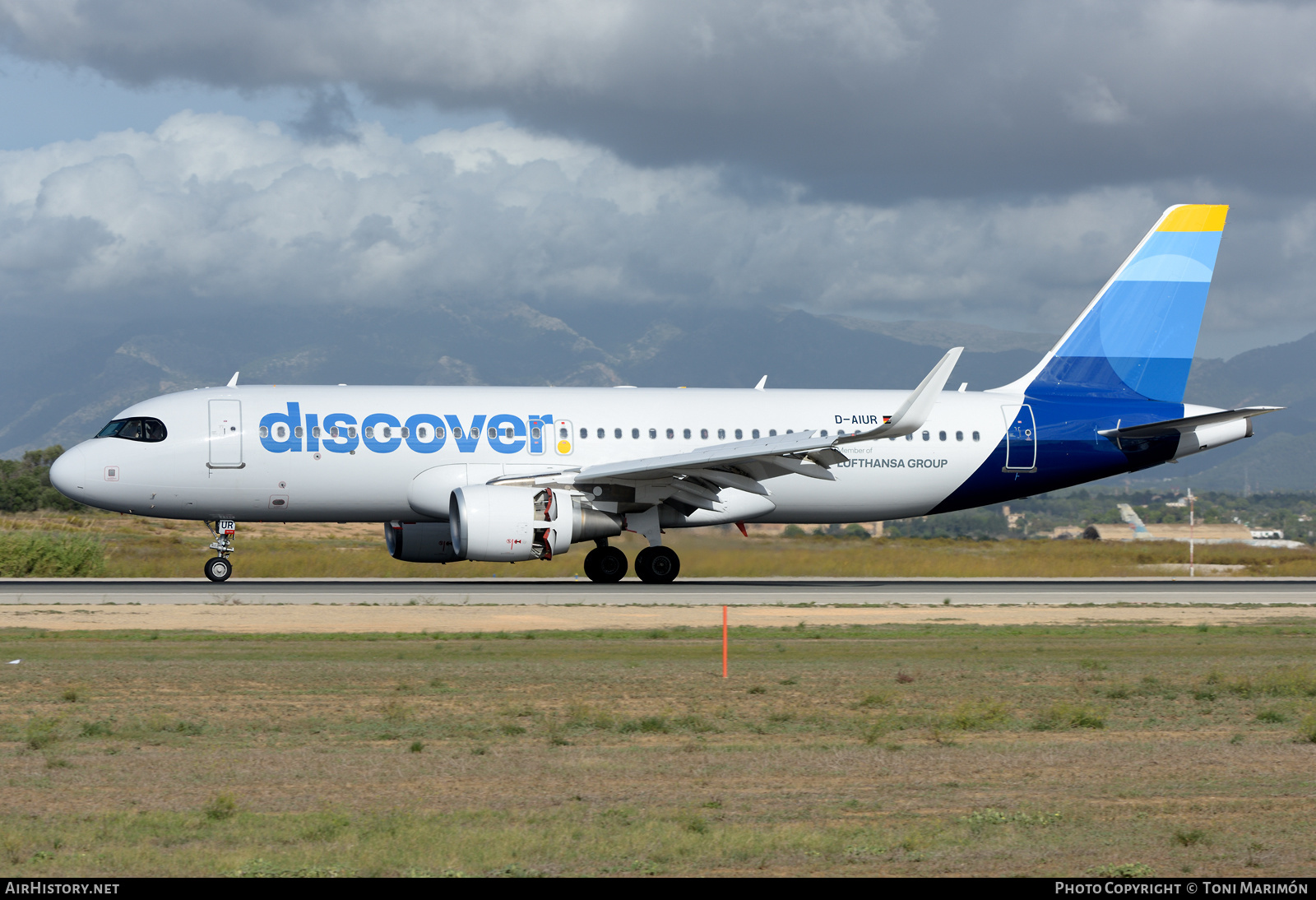 Aircraft Photo of D-AIUR | Airbus A320-214 | Discover Airlines | AirHistory.net #615142