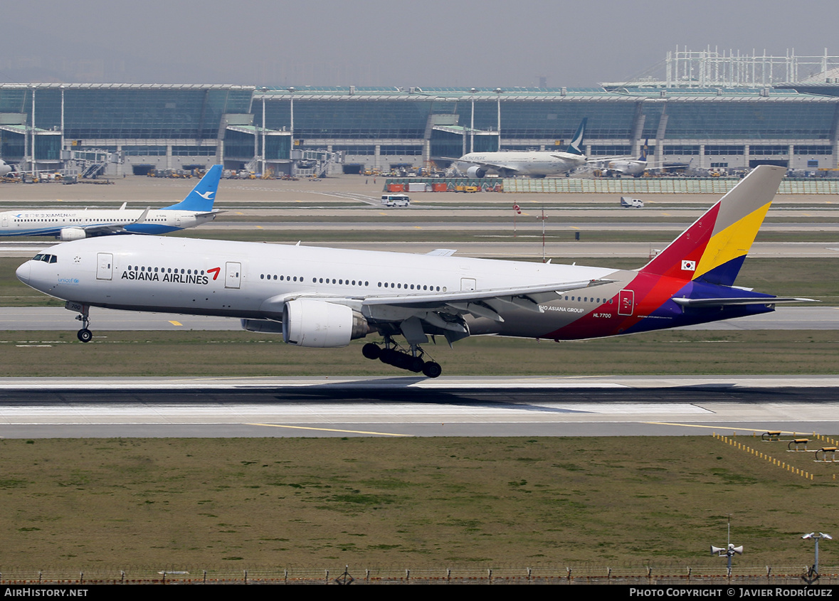 Aircraft Photo of HL7700 | Boeing 777-28E/ER | Asiana Airlines | AirHistory.net #615145