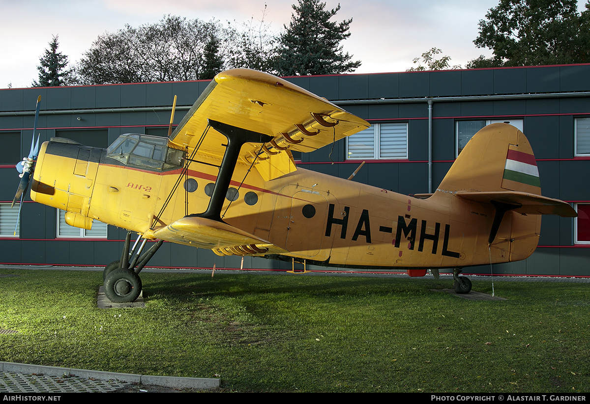 Aircraft Photo of HA-MHL | Antonov An-2R | AirHistory.net #615211