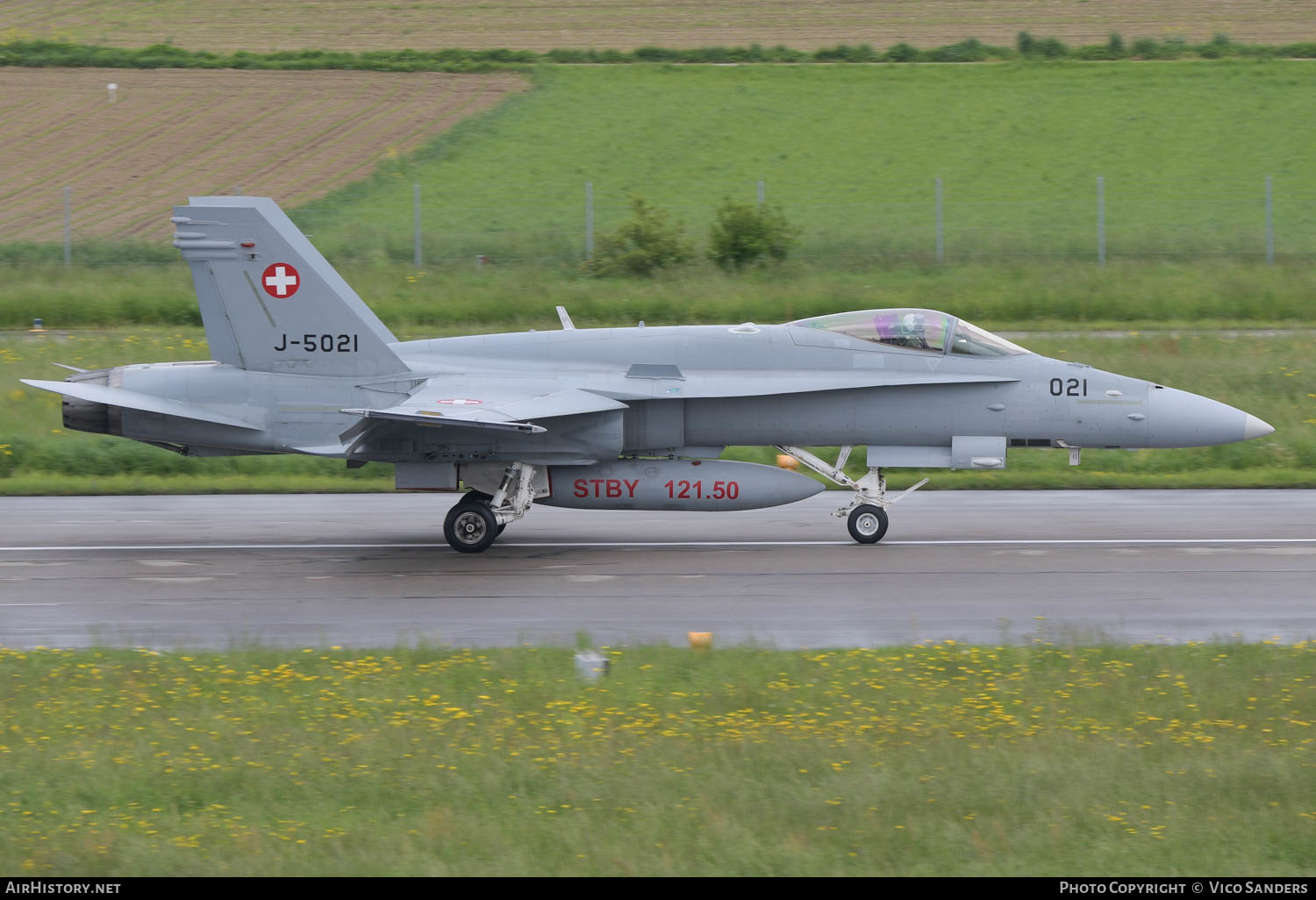 Aircraft Photo of J-5021 | McDonnell Douglas F/A-18C Hornet | Switzerland - Air Force | AirHistory.net #615340