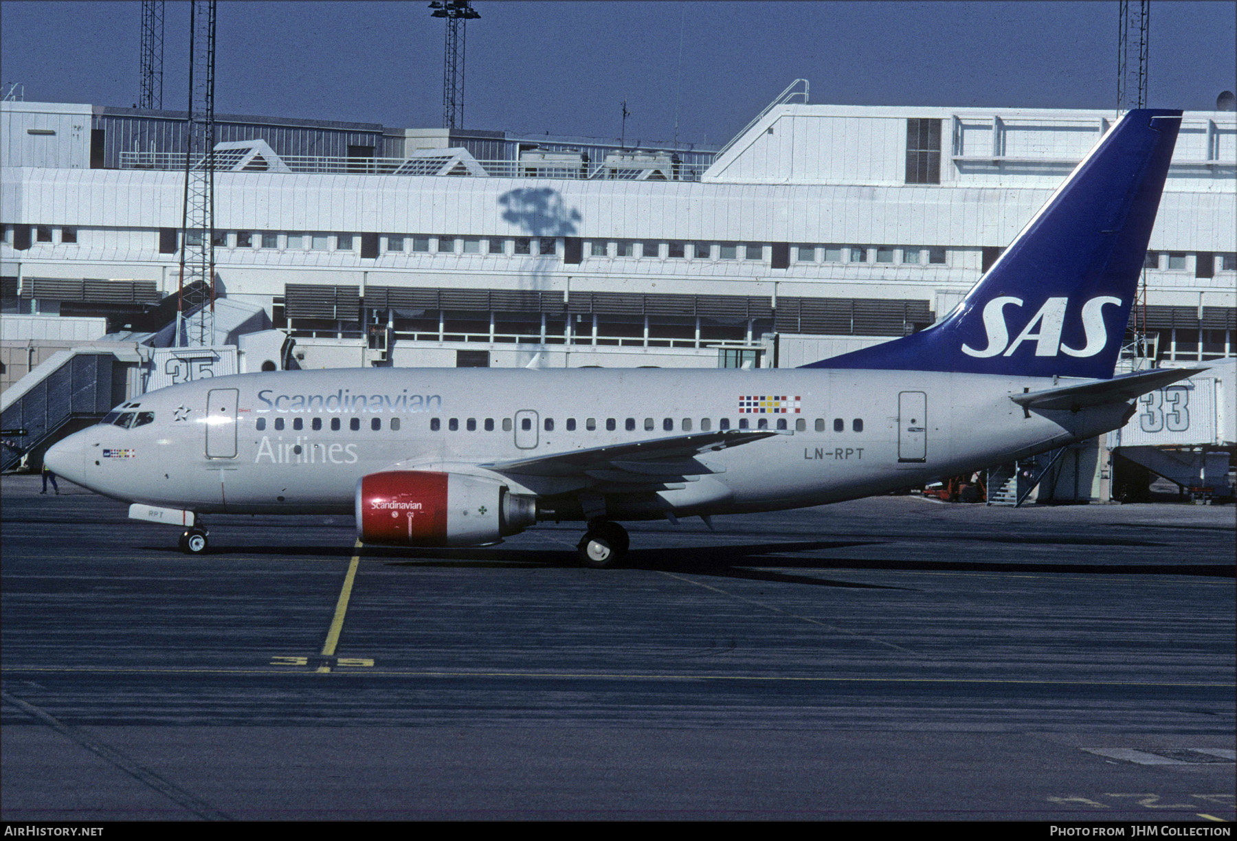 Aircraft Photo of LN-RPT | Boeing 737-683 | Scandinavian Airlines - SAS | AirHistory.net #615363