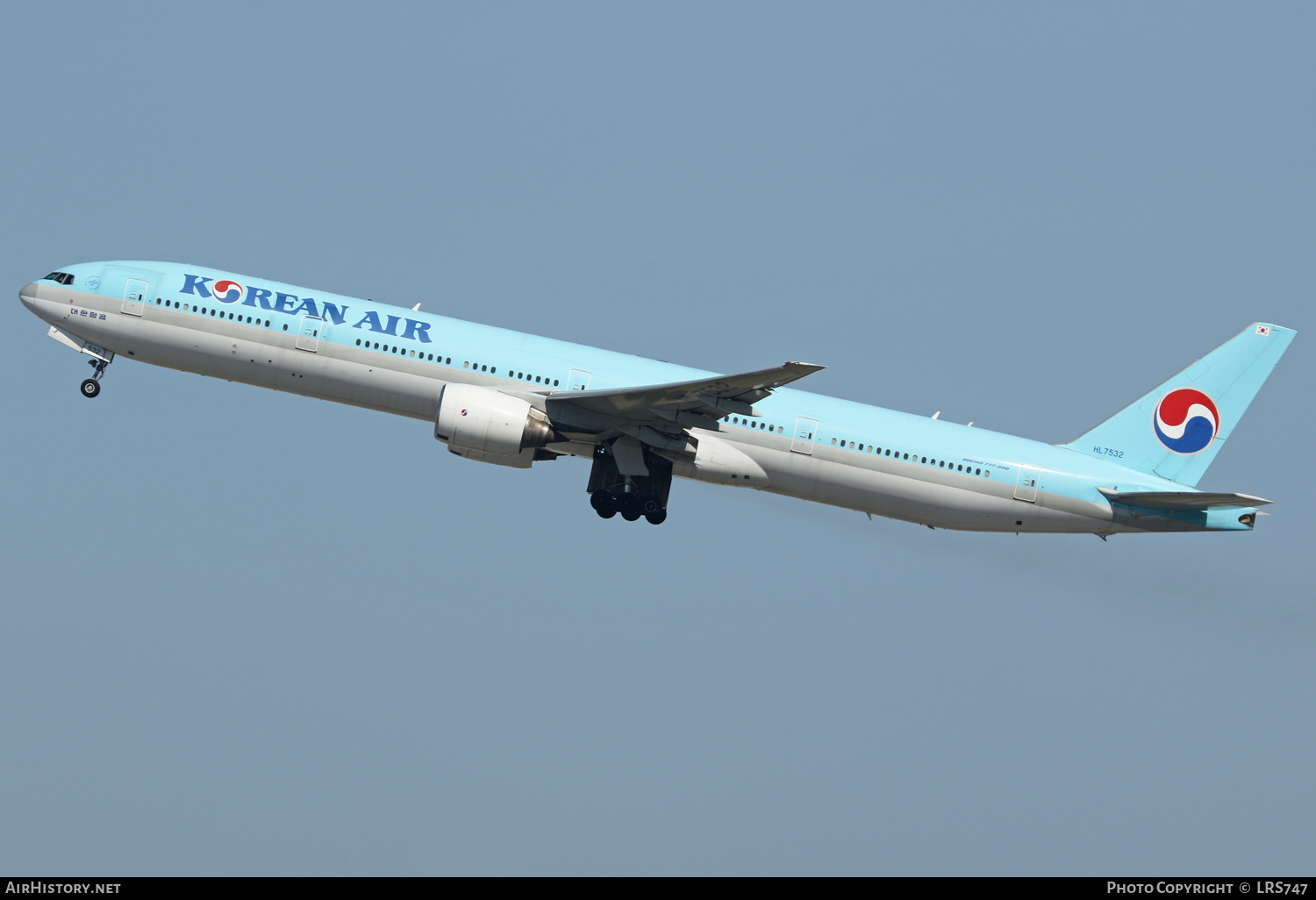 Aircraft Photo of HL7532 | Boeing 777-3B5 | Korean Air | AirHistory.net #615427
