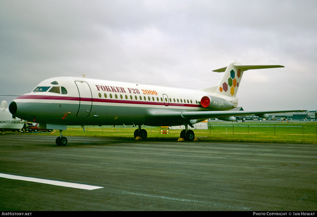 Aircraft Photo of PH-ZAX | Fokker F28-2000 Fellowship | Fokker | AirHistory.net #615710