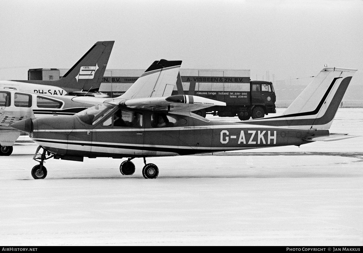 Aircraft Photo of G-AZKH | Reims F177RG Cardinal RG | AirHistory.net #615740