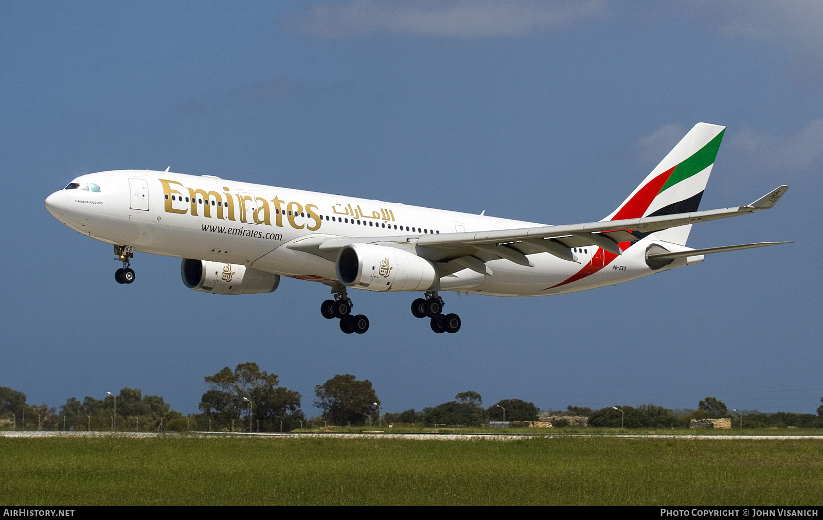 Aircraft Photo of A6-EKS | Airbus A330-243 | Emirates | AirHistory.net #615793