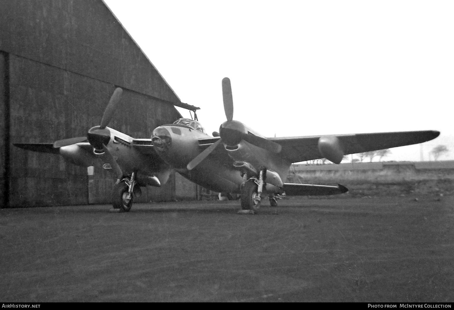 Aircraft Photo of CF-HMT | De Havilland D.H. 98 Mosquito B35 | AirHistory.net #615796