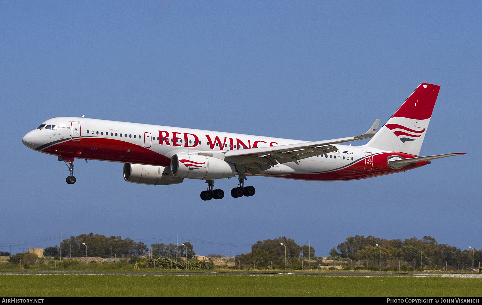 Aircraft Photo of RA-64049 | Tupolev Tu-204-100V | Red Wings | AirHistory.net #615817