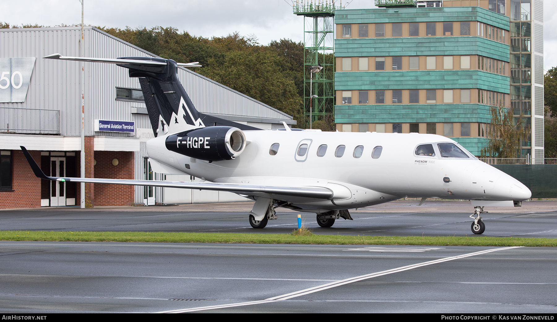 Aircraft Photo of F-HGPE | Embraer EMB-505 Phenom 300E | AirHistory.net #615886