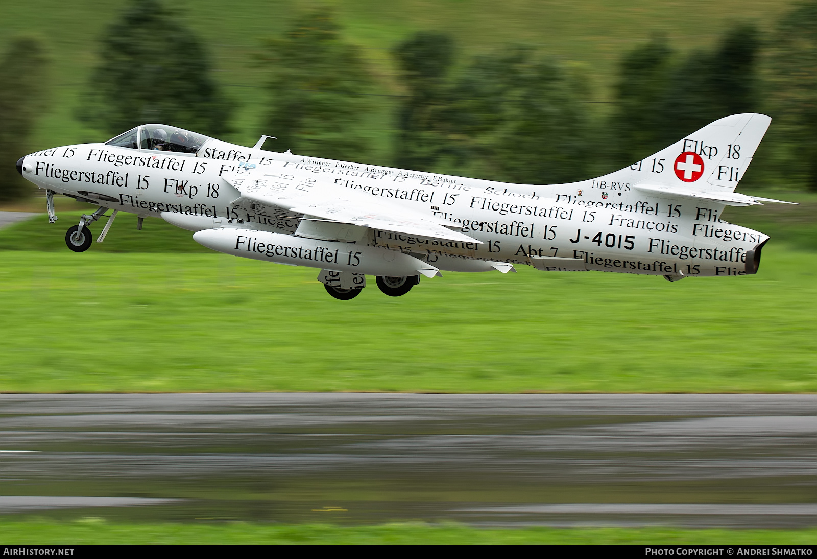 Aircraft Photo of HB-RVS / J-4015 | Hawker Hunter F58 | Switzerland - Air Force | AirHistory.net #615914