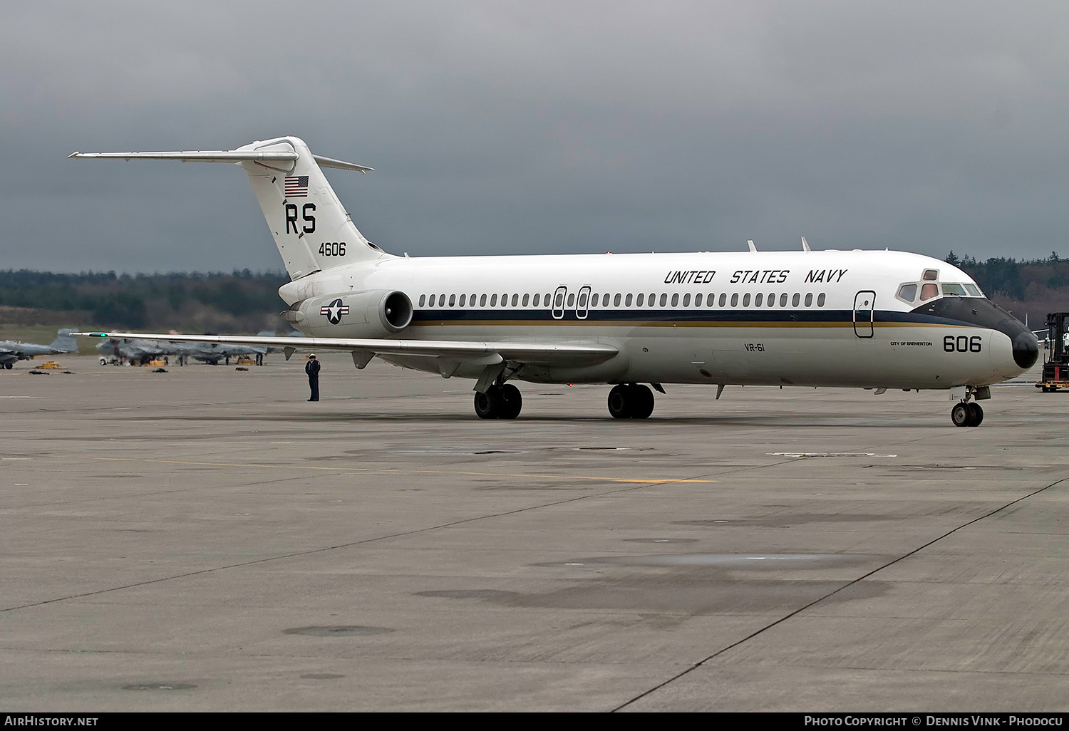Aircraft Photo of 164606 / 4606 | McDonnell Douglas C-9B Skytrain II (DC-9-32CF) | USA - Navy | AirHistory.net #616006
