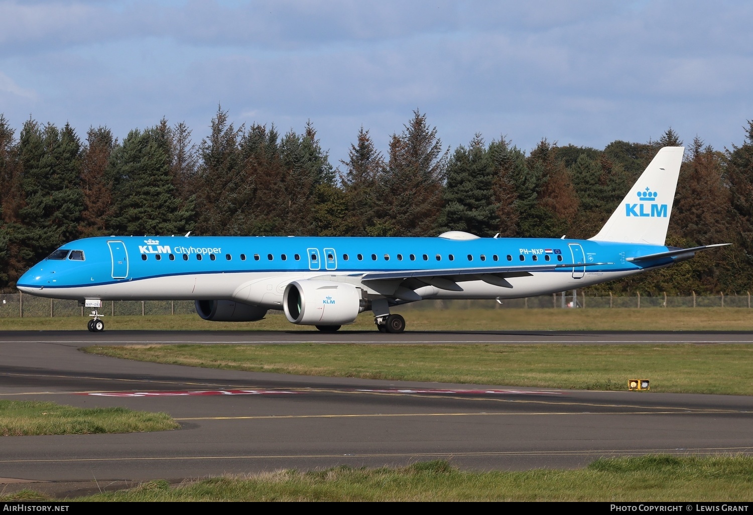 Aircraft Photo of PH-NXP | Embraer 195-E2 (ERJ-190-400) | KLM Cityhopper | AirHistory.net #616072