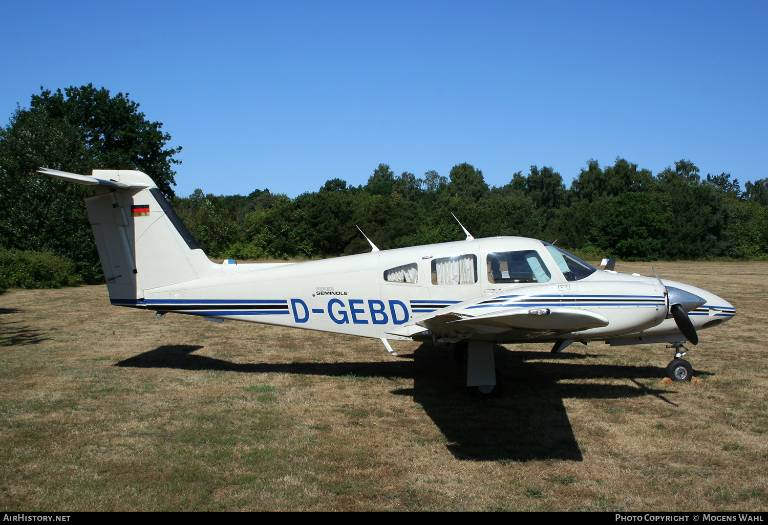 Aircraft Photo of D-GEBD | Piper PA-44-180T Turbo Seminole | AirHistory.net #616233