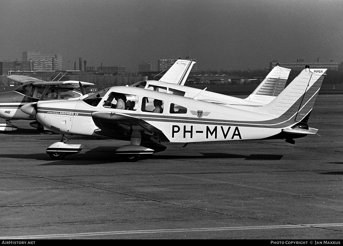 Aircraft Photo of PH-MVA | Piper PA-28-181 Archer II | AirHistory.net #616299