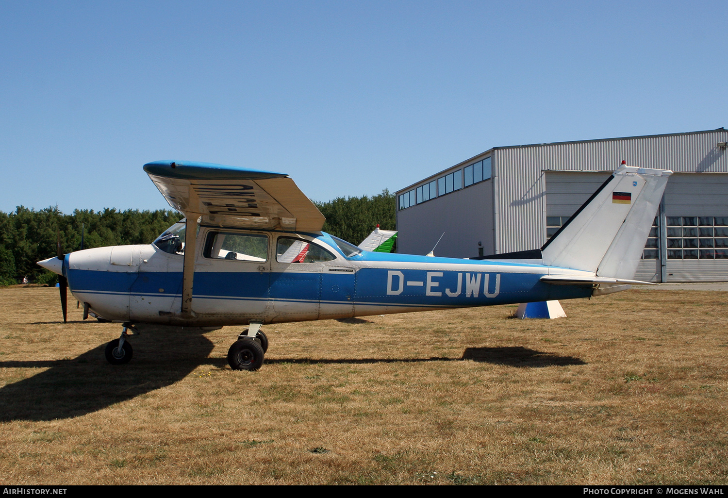 Aircraft Photo of D-EJWU | Reims F172H Skyhawk | AirHistory.net #616389