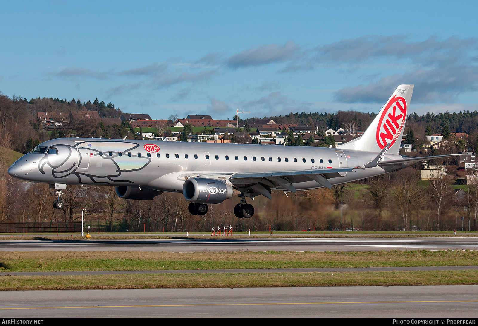 Aircraft Photo of OE-IHA | Embraer 190LR (ERJ-190-100LR) | Niki | AirHistory.net #616546