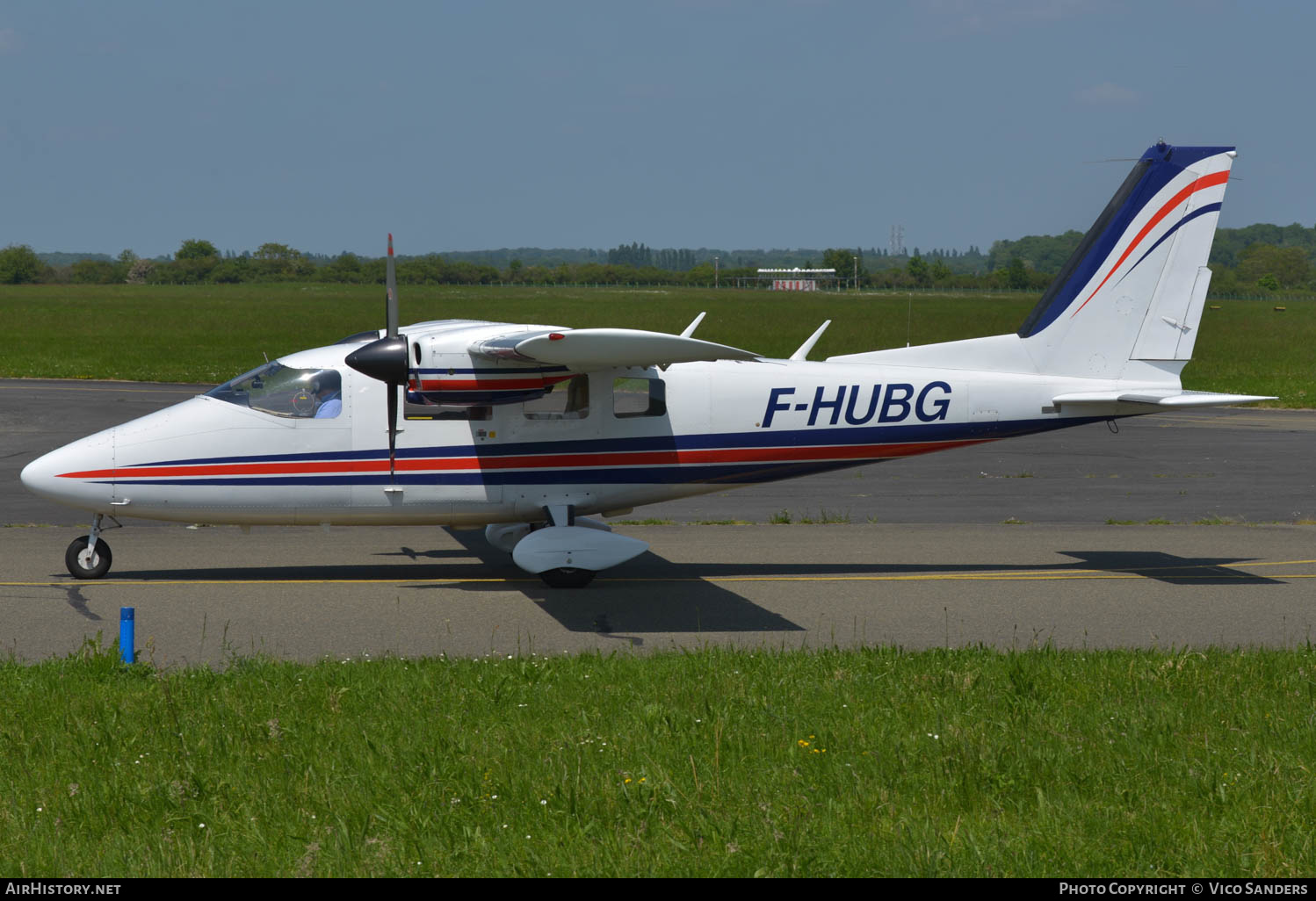 Aircraft Photo of F-HUBG | Partenavia P-68C | AirHistory.net #616770
