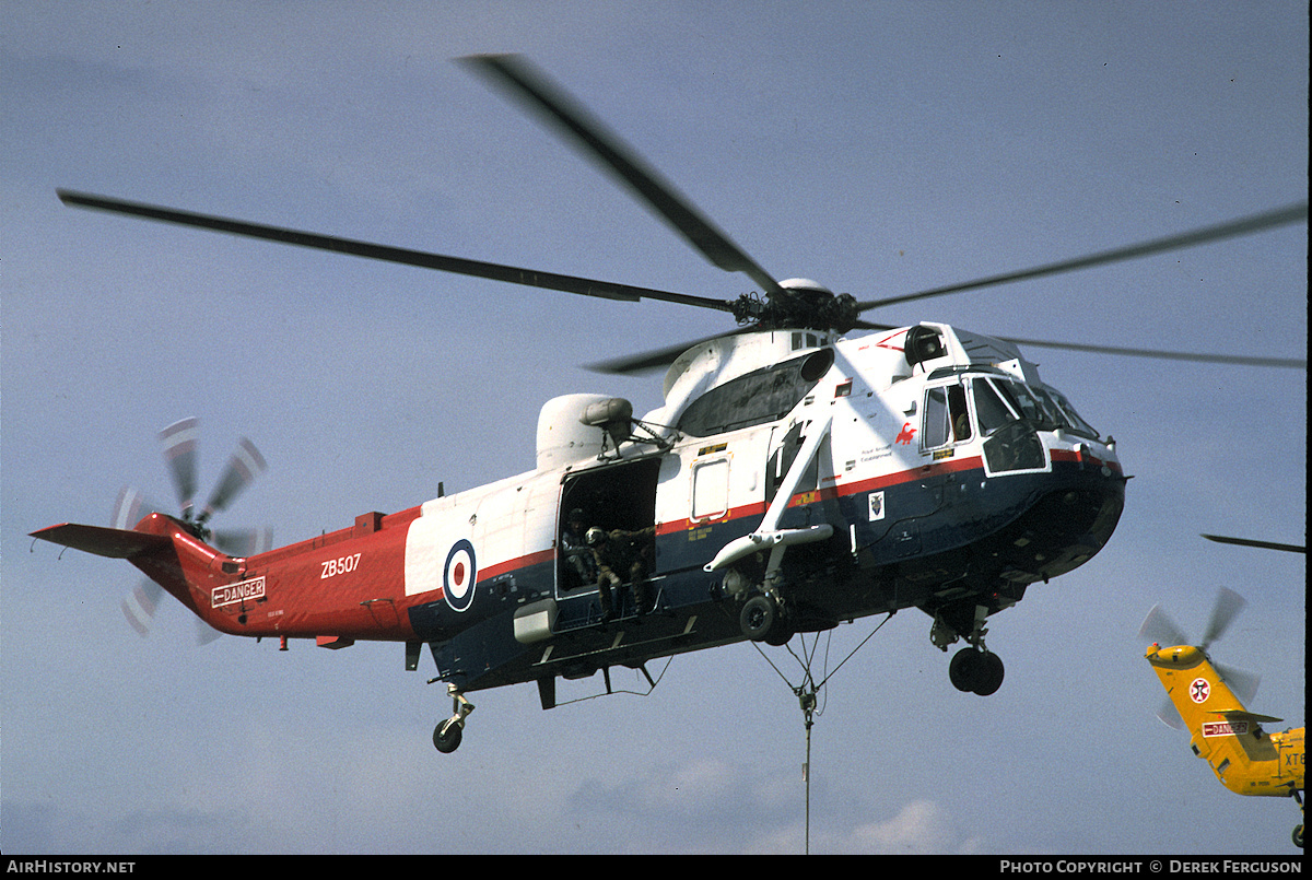 Aircraft Photo of ZB507 | Westland WS-61 Sea King HC4 | UK - Air Force | AirHistory.net #616790