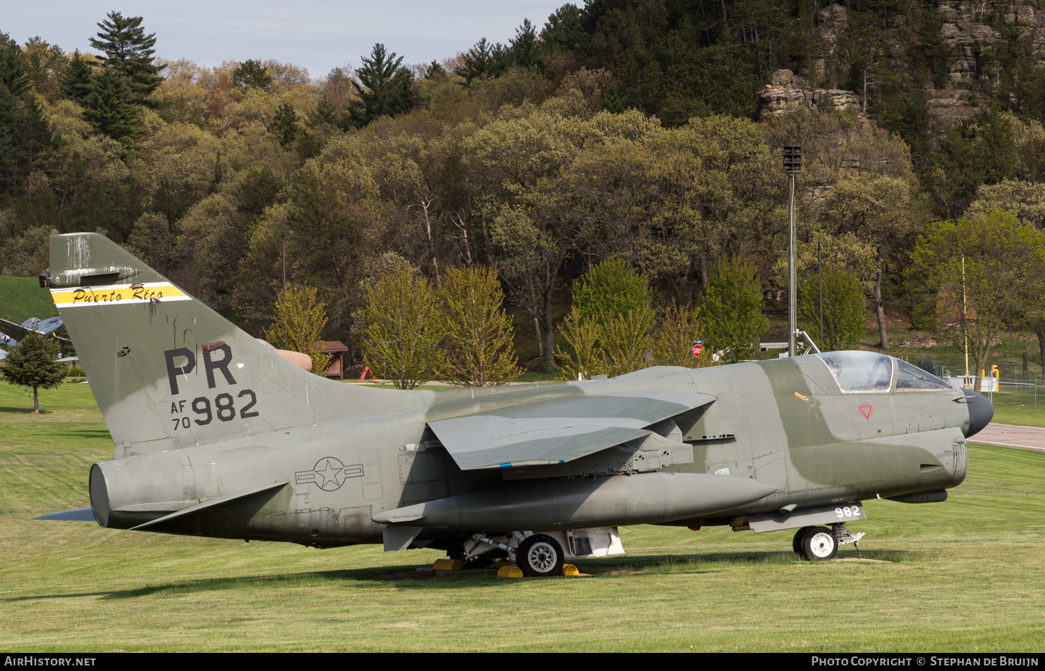 Aircraft Photo of 70-0982 / AF70-982 | LTV A-7D Corsair II | USA - Air Force | AirHistory.net #616870