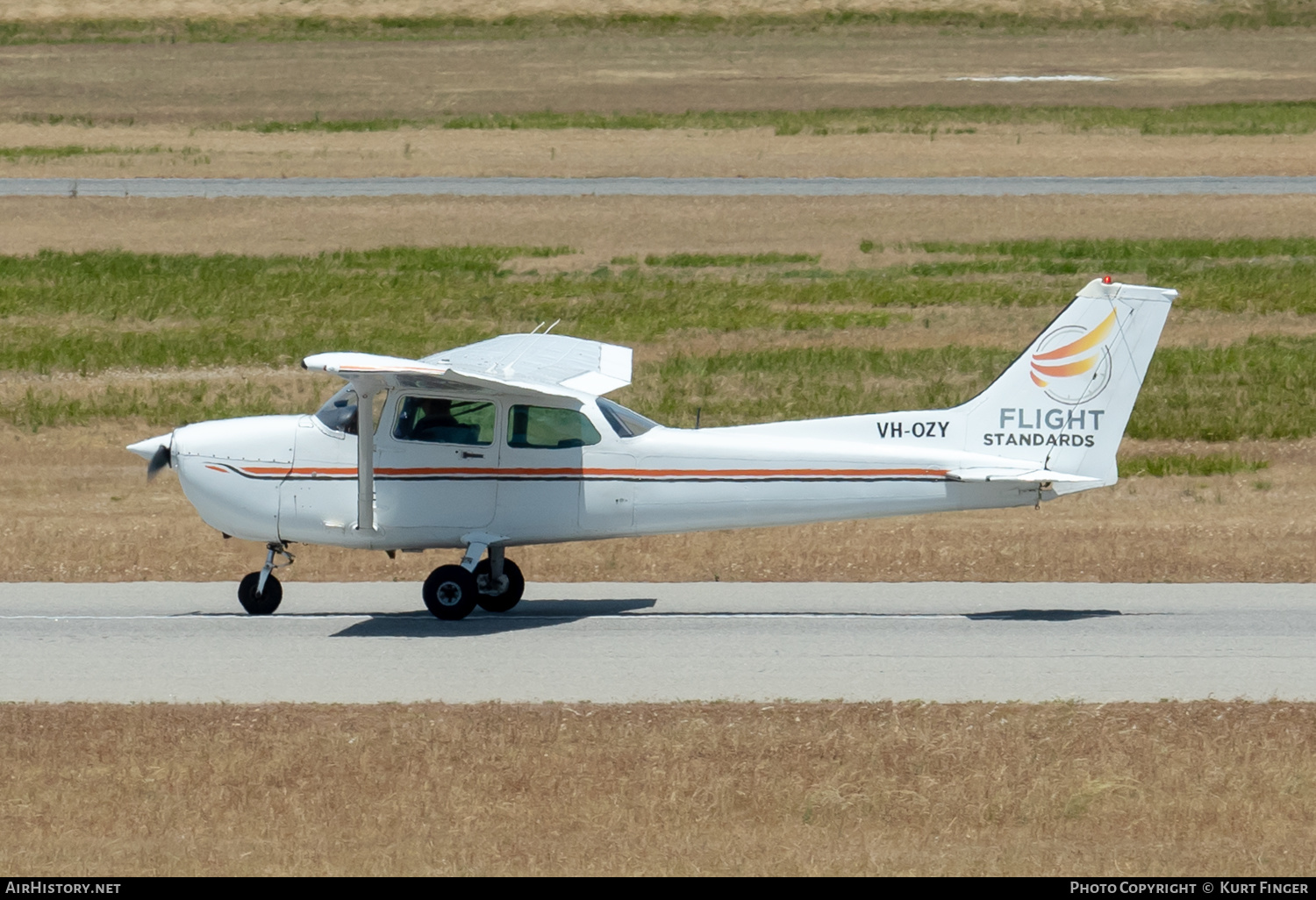 Aircraft Photo of VH-OZY | Cessna 172P Skyhawk | Flight Standards | AirHistory.net #617101