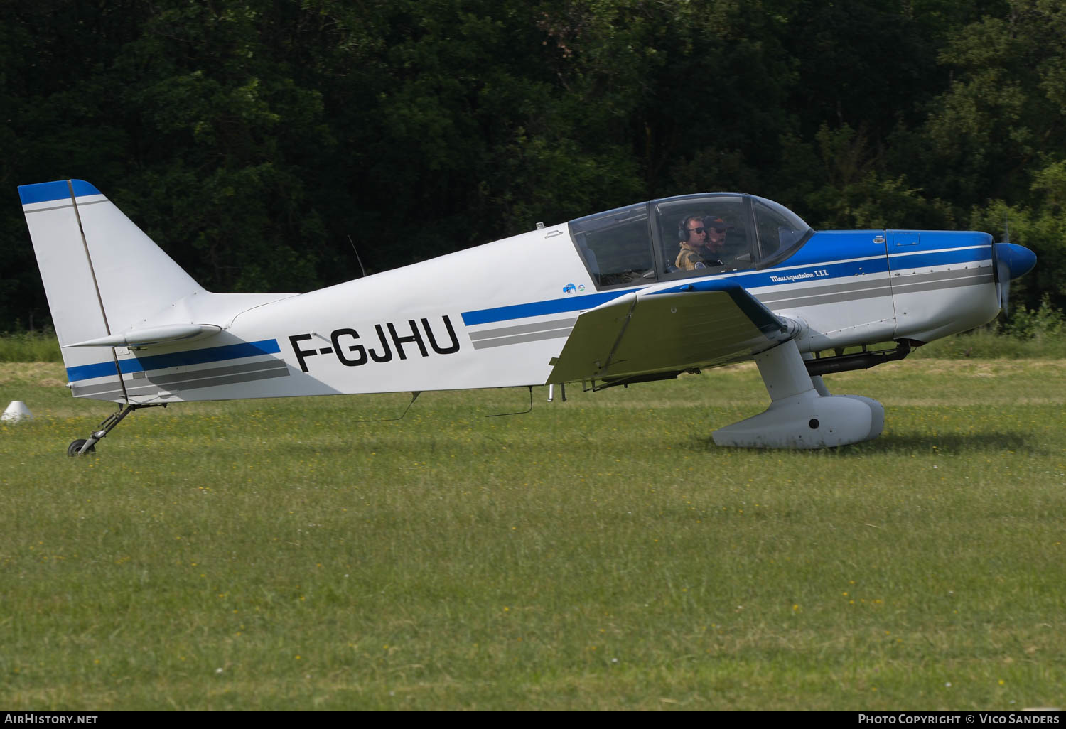 Aircraft Photo of F-GJHU | SAN Jodel D-140C Mousquetaire III | AirHistory.net #617139