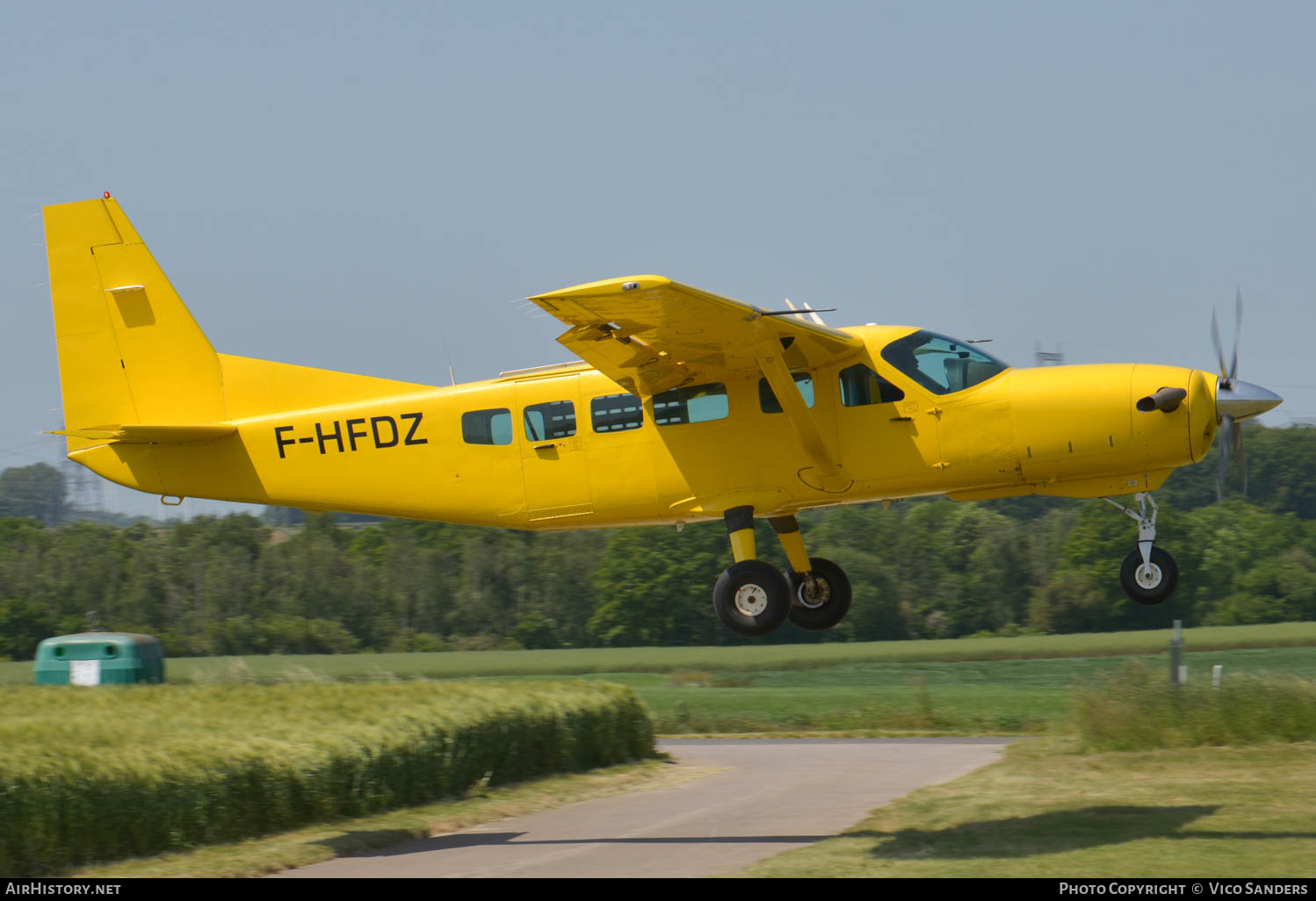 Aircraft Photo of F-HFDZ | Cessna 208 Caravan I | AirHistory.net #617190