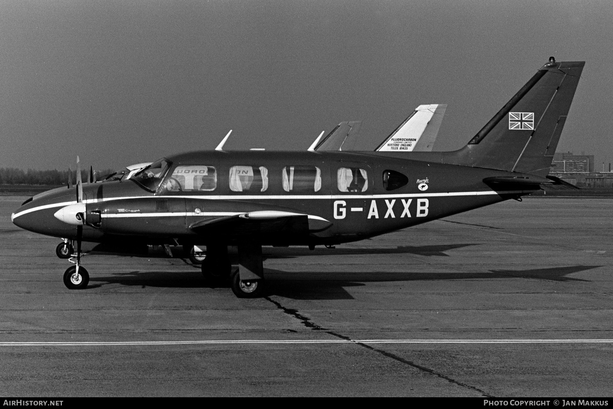 Aircraft Photo of G-AXXB | Piper PA-31-310 Navajo | AirHistory.net #617191