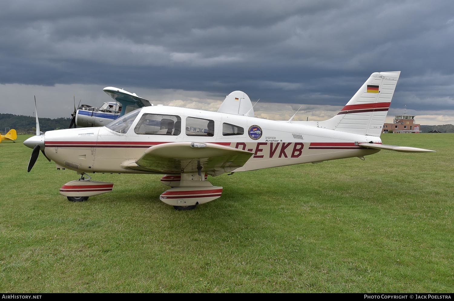 Aircraft Photo of D-EVKB | Piper PA-28-181 Archer II | Sportfliegerclub Gandersheim-Seesen | AirHistory.net #617247