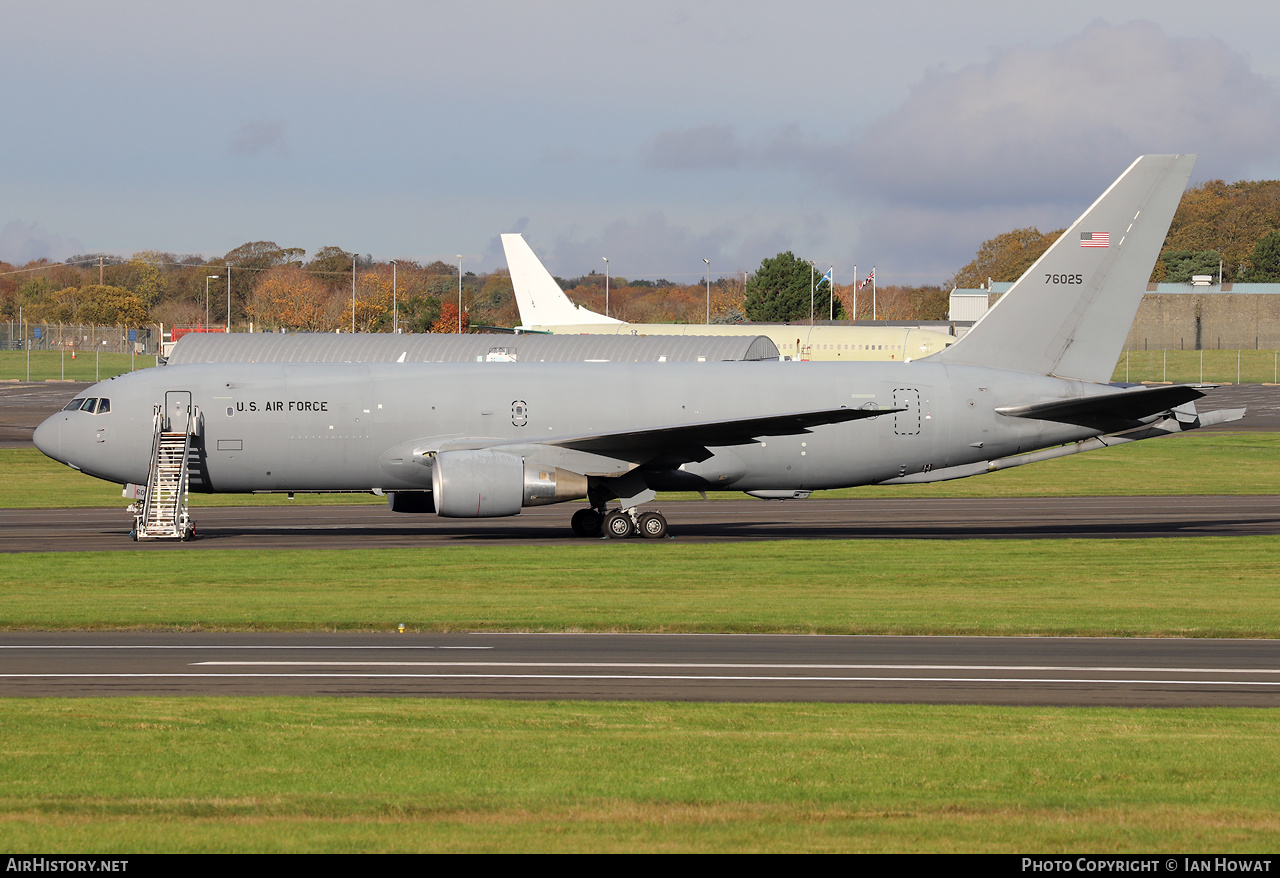 Aircraft Photo of 17-46025 / 76025 | Boeing KC-46A Pegasus (767-2C) | USA - Air Force | AirHistory.net #617260