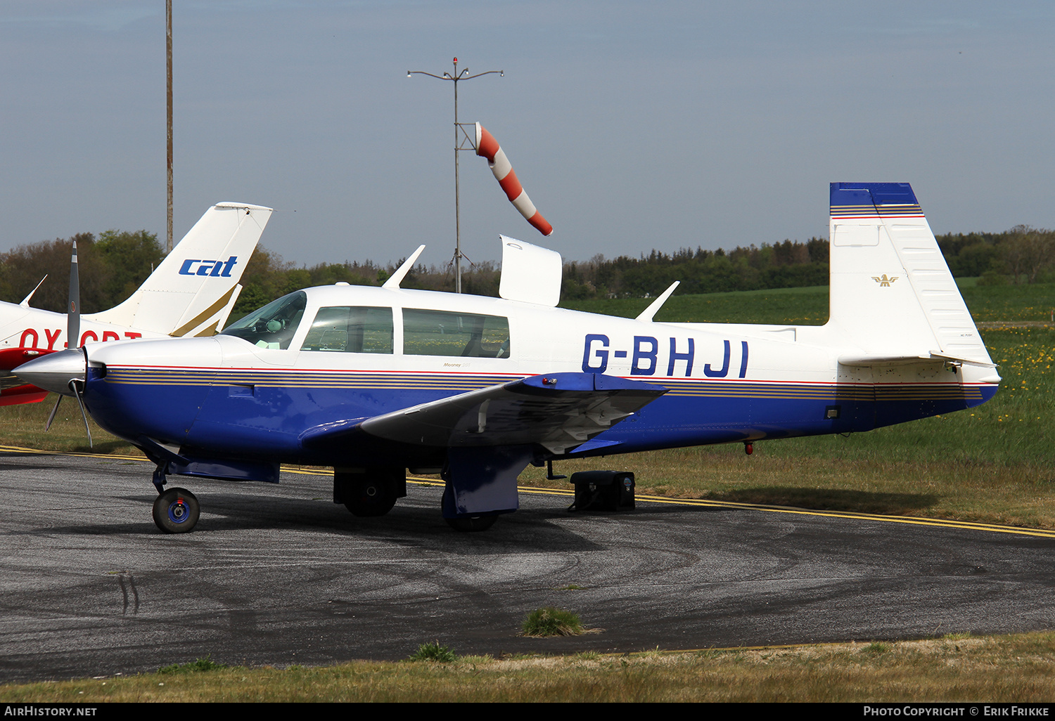 Aircraft Photo of G-BHJI | Mooney M-20J | AirHistory.net #617290