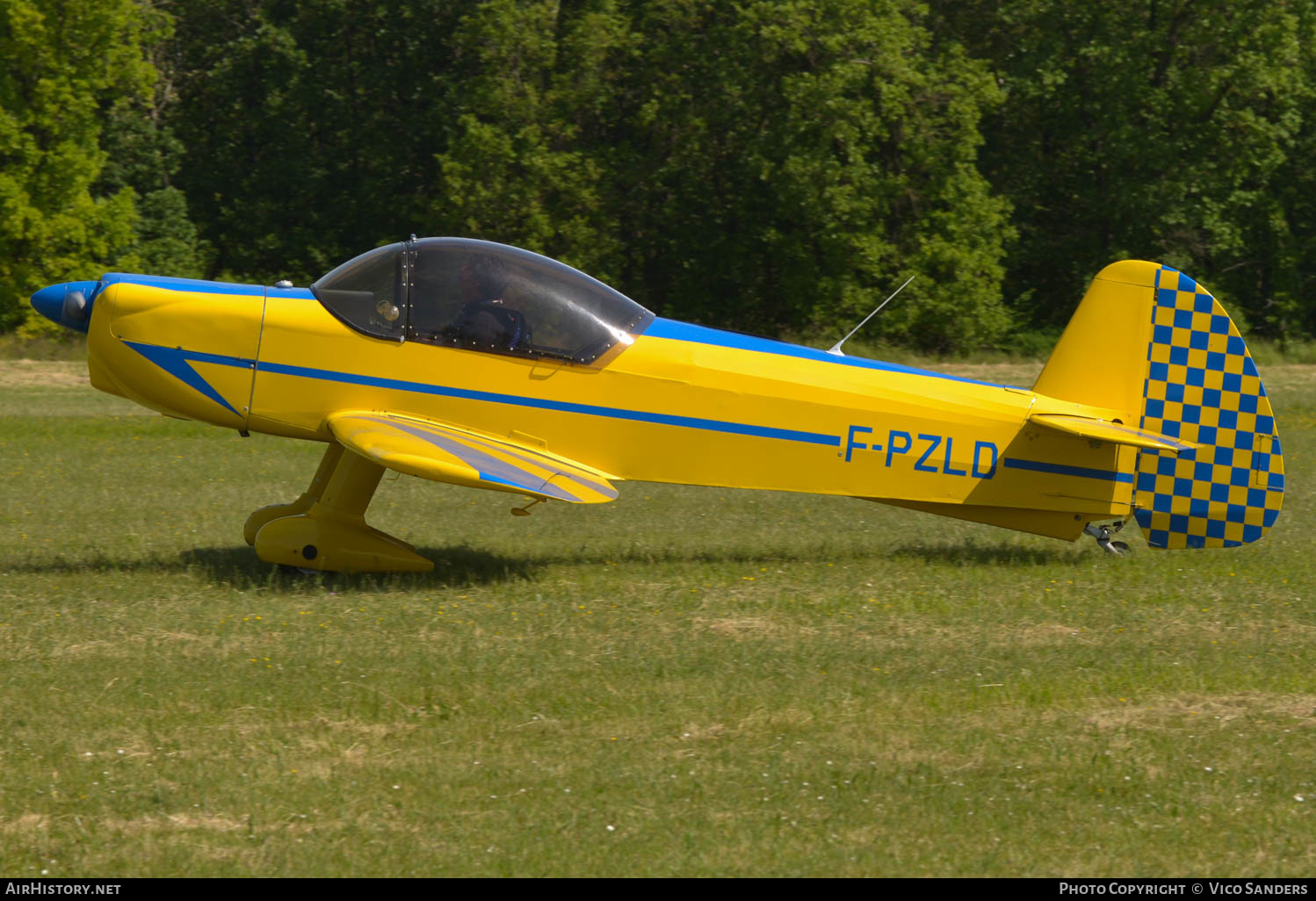 Aircraft Photo of F-PZLD | Salis AJBS 10 (Modified CAP 10) | AirHistory.net #617390