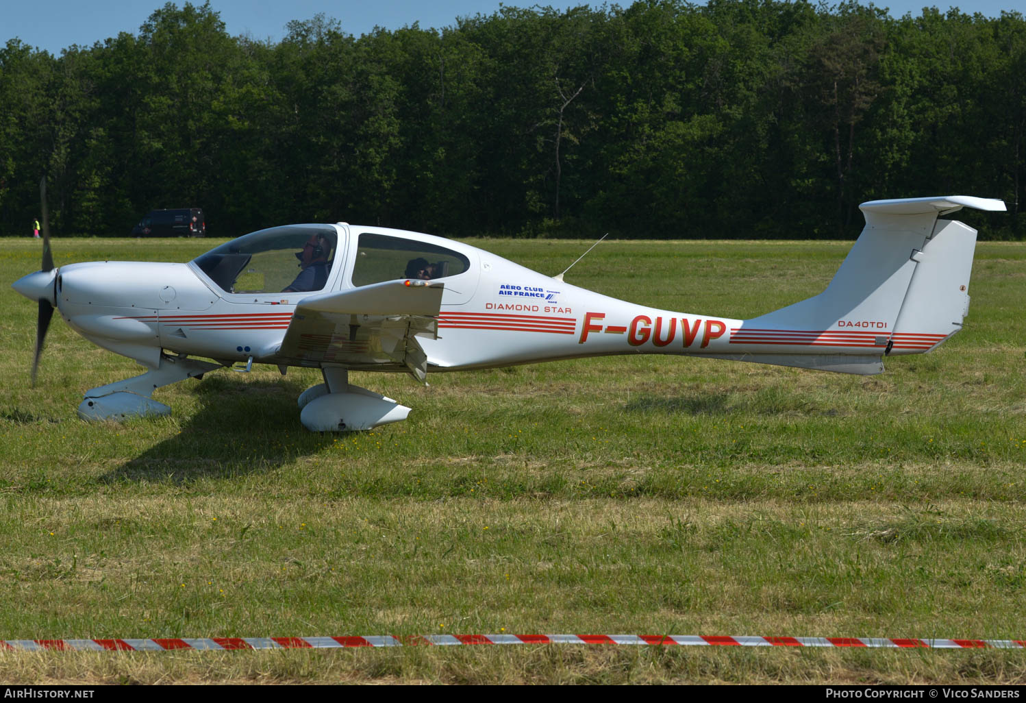 Aircraft Photo of F-GUVP | Diamond DA40 Diamond Star | Aéro-club Air France | AirHistory.net #617394
