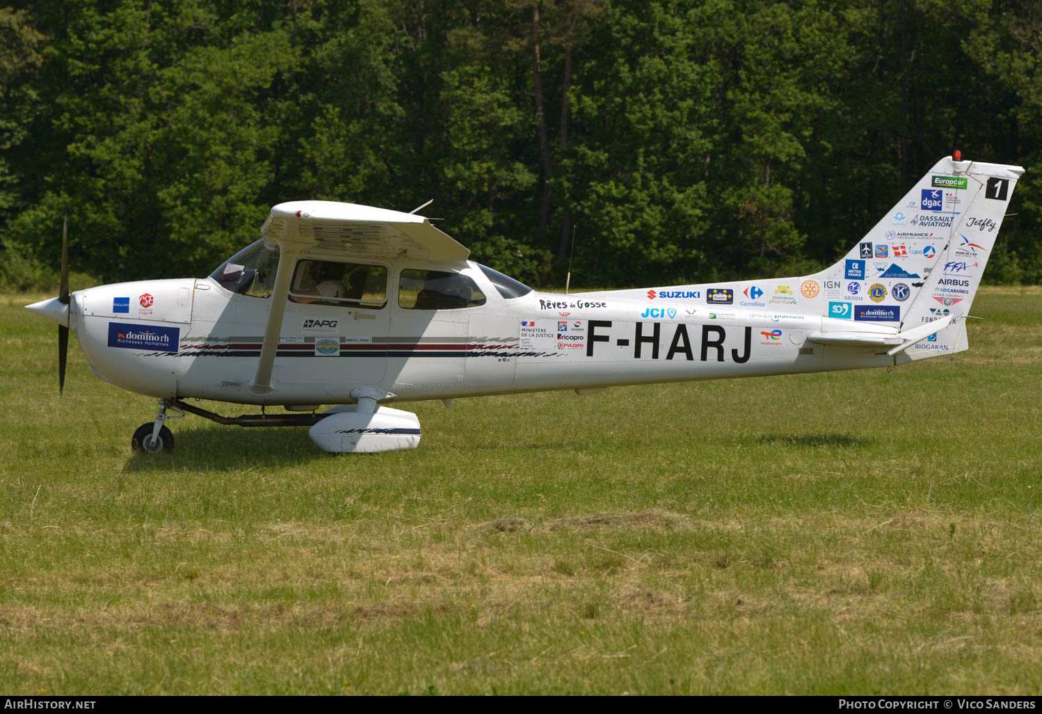 Aircraft Photo of F-HARJ | Cessna 172R Skyhawk | AirHistory.net #617398