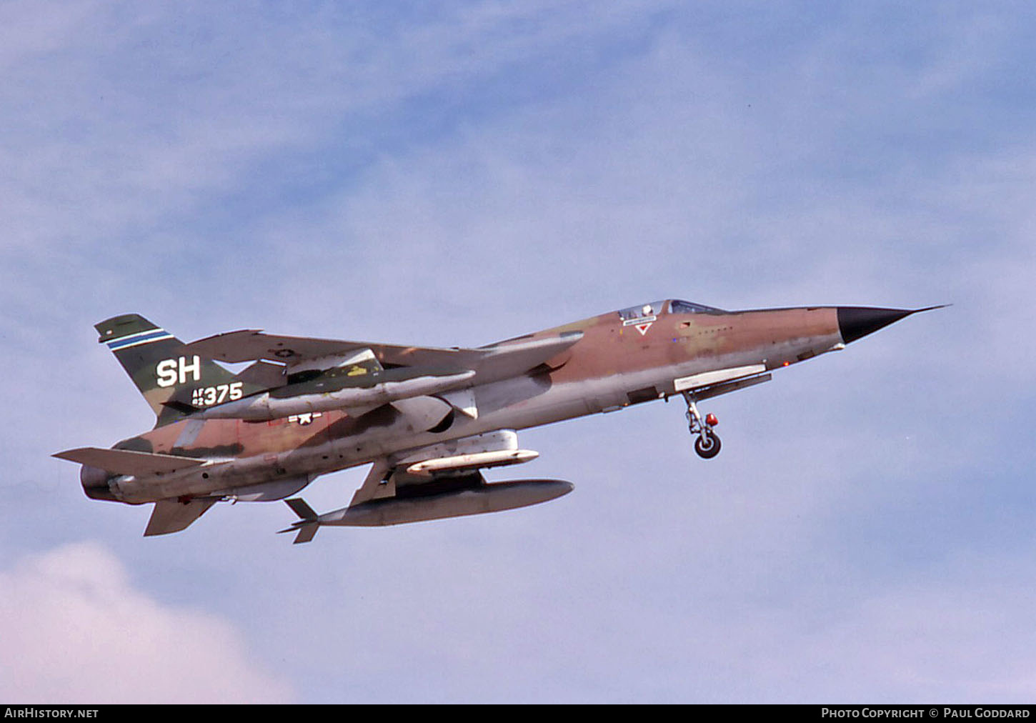 Aircraft Photo of 62-4375 / AF62-4375 | Republic F-105D Thunderchief | USA - Air Force | AirHistory.net #617483