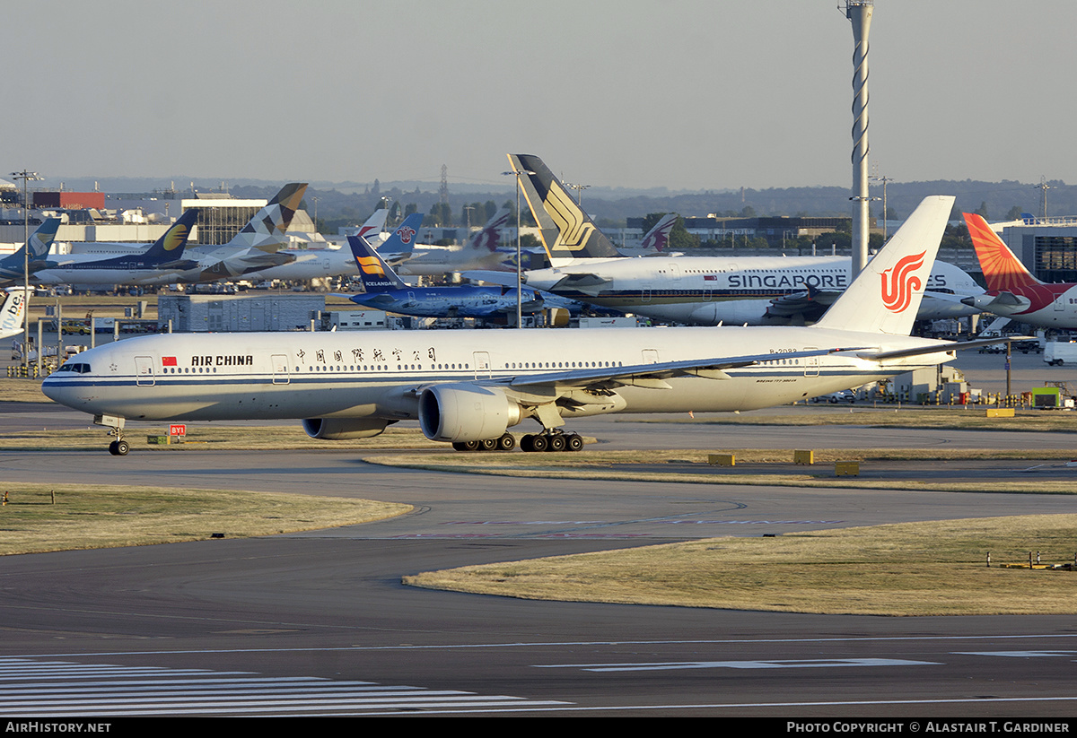 Aircraft Photo of B-2088 | Boeing 777-39L/ER | Air China | AirHistory.net #617585