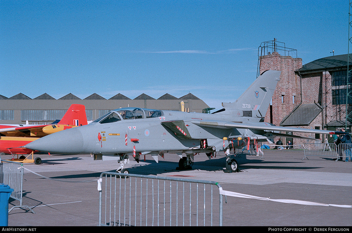 Aircraft Photo of ZE729 | Panavia Tornado F3 | UK - Air Force | AirHistory.net #617709