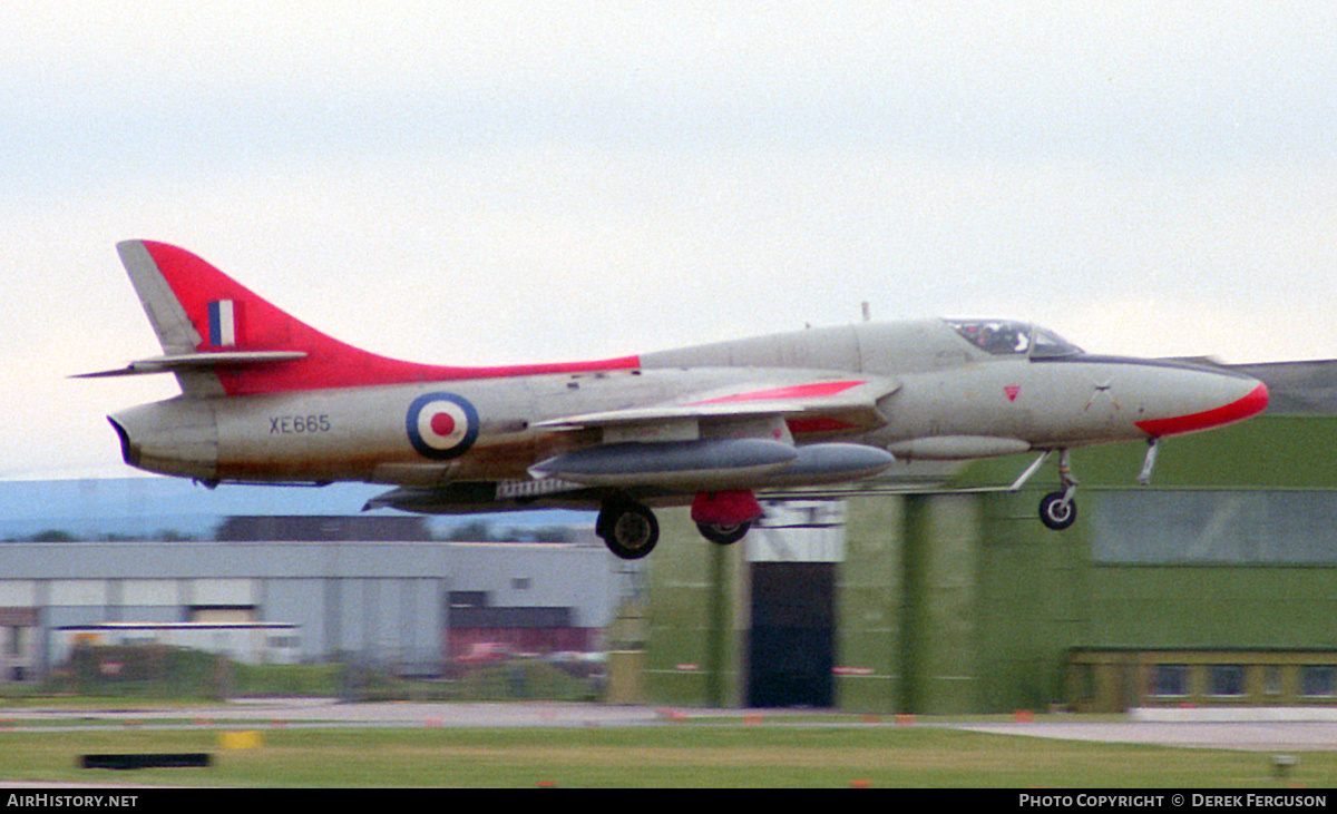 Aircraft Photo of XE665 | Hawker Hunter T8C | UK - Air Force | AirHistory.net #617806