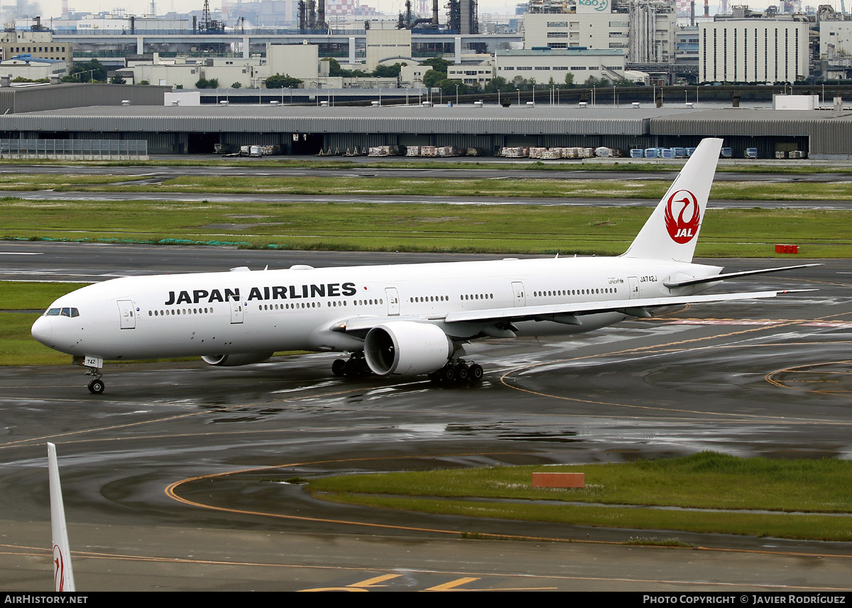 Aircraft Photo of JA742J | Boeing 777-346/ER | Japan Airlines - JAL | AirHistory.net #617832