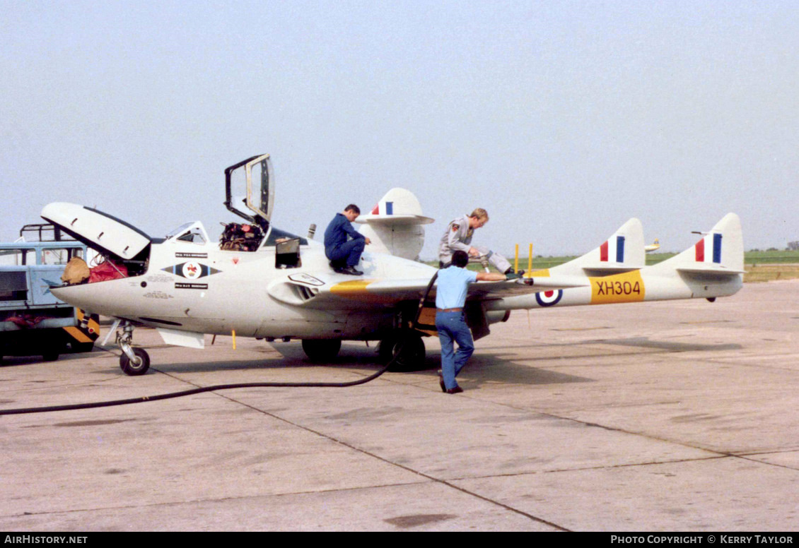 Aircraft Photo of XH304 | De Havilland D.H. 115 Vampire T11 | UK - Air Force | AirHistory.net #617925