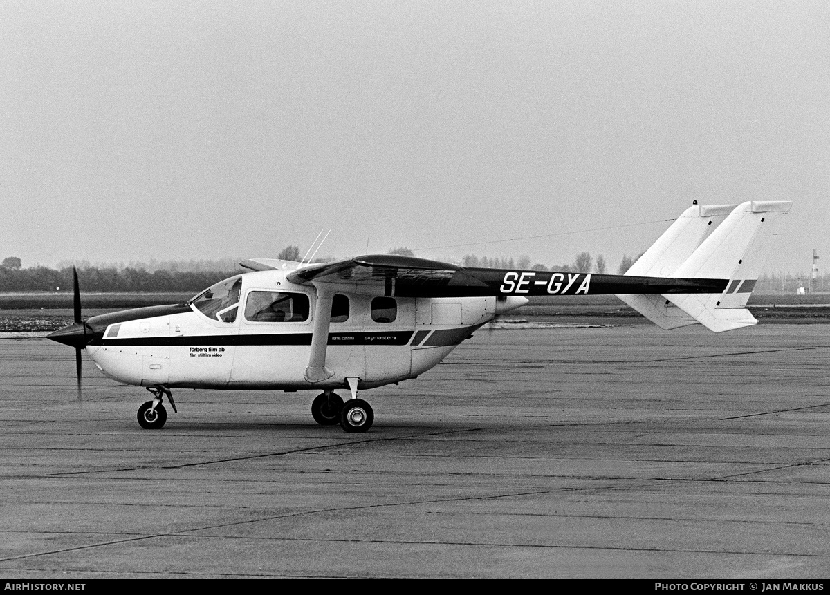 Aircraft Photo of SE-GYA | Reims F337G Super Skymaster II | Förberg Film | AirHistory.net #617939