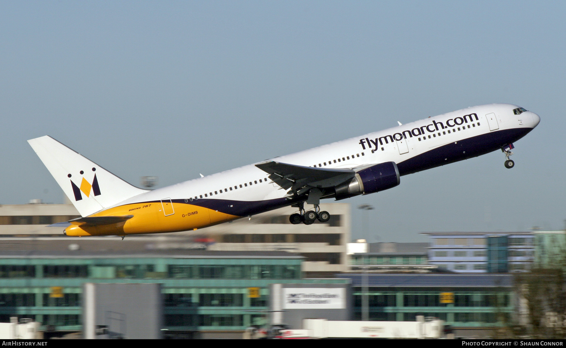 Aircraft Photo of G-DIMB | Boeing 767-31K/ER | Monarch Airlines | AirHistory.net #618021