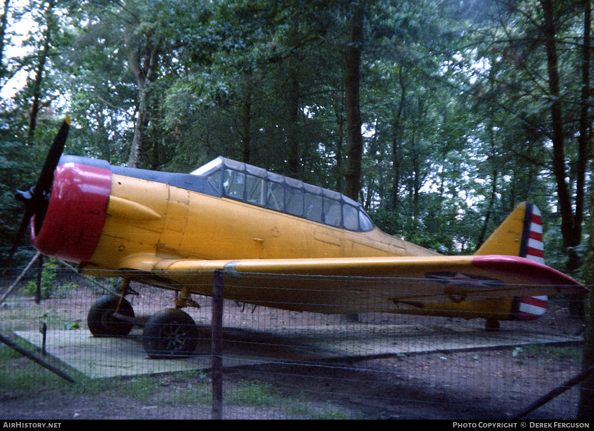 Aircraft Photo of 12964 | North American AT-16 Harvard IIB | USA - Air Force | AirHistory.net #618250