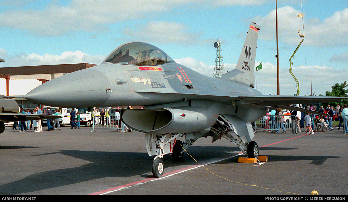Aircraft Photo of 86-0254 / AF86-254 | General Dynamics F-16C Fighting Falcon | USA - Air Force | AirHistory.net #618251