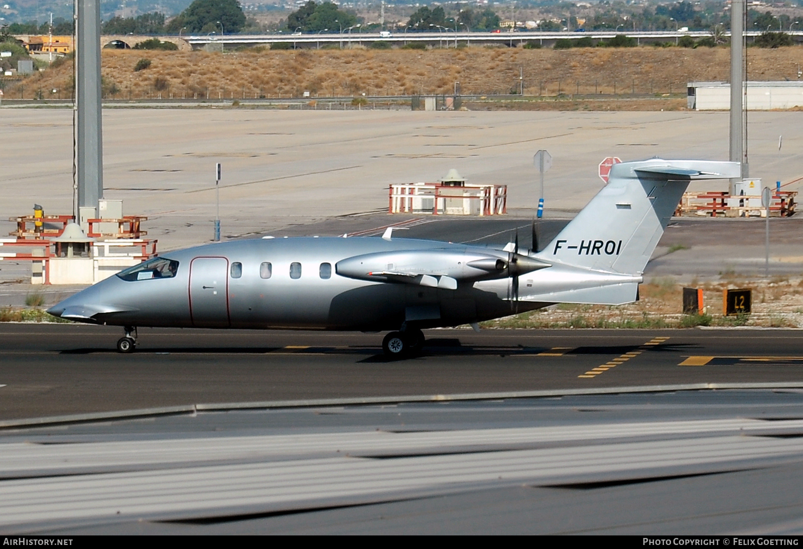 Aircraft Photo of F-HROI | Piaggio P-180 Avanti II | AirHistory.net #618259