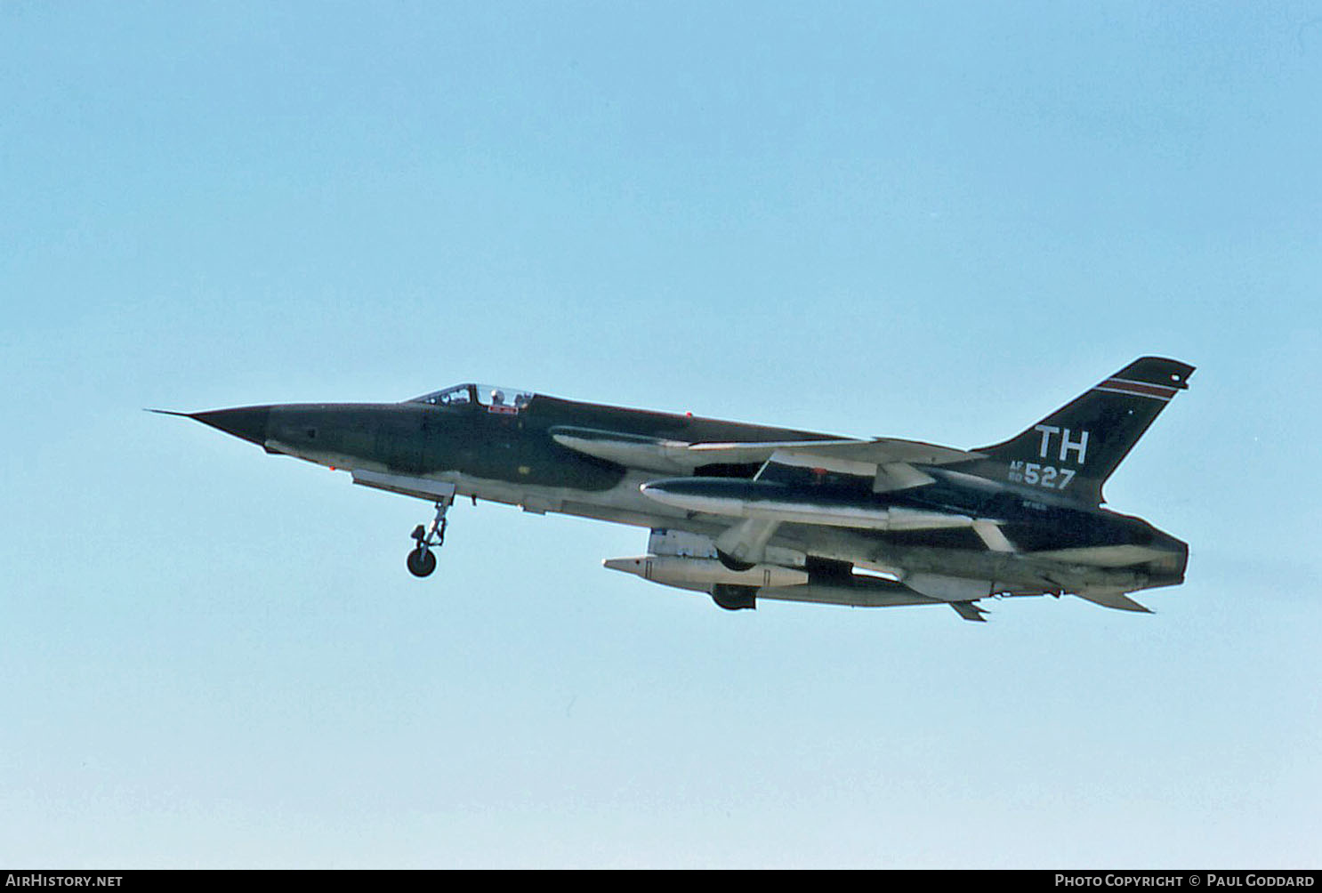 Aircraft Photo of 60-0527 / AF60-527 | Republic F-105D Thunderchief | USA - Air Force | AirHistory.net #618339