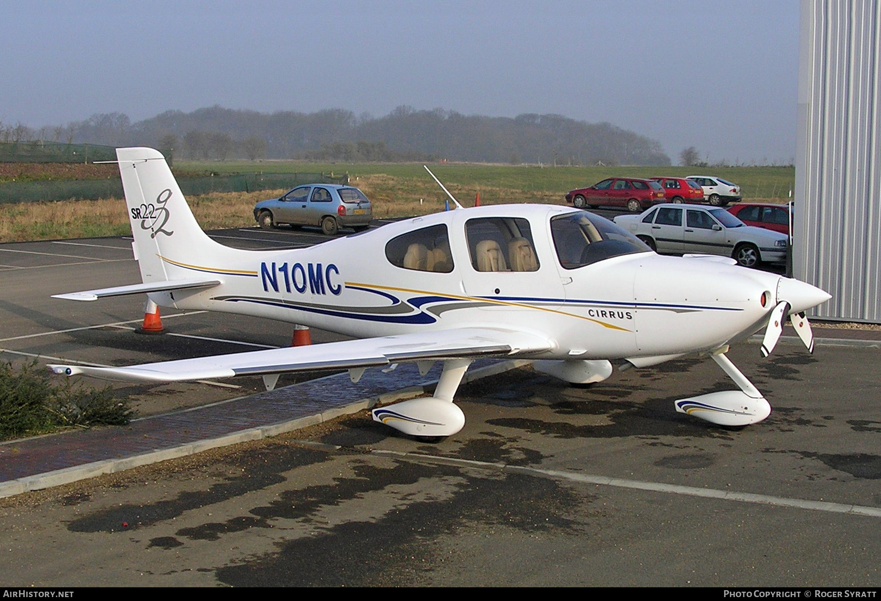Aircraft Photo of N10MC | Cirrus SR-22 G2 | AirHistory.net #618405